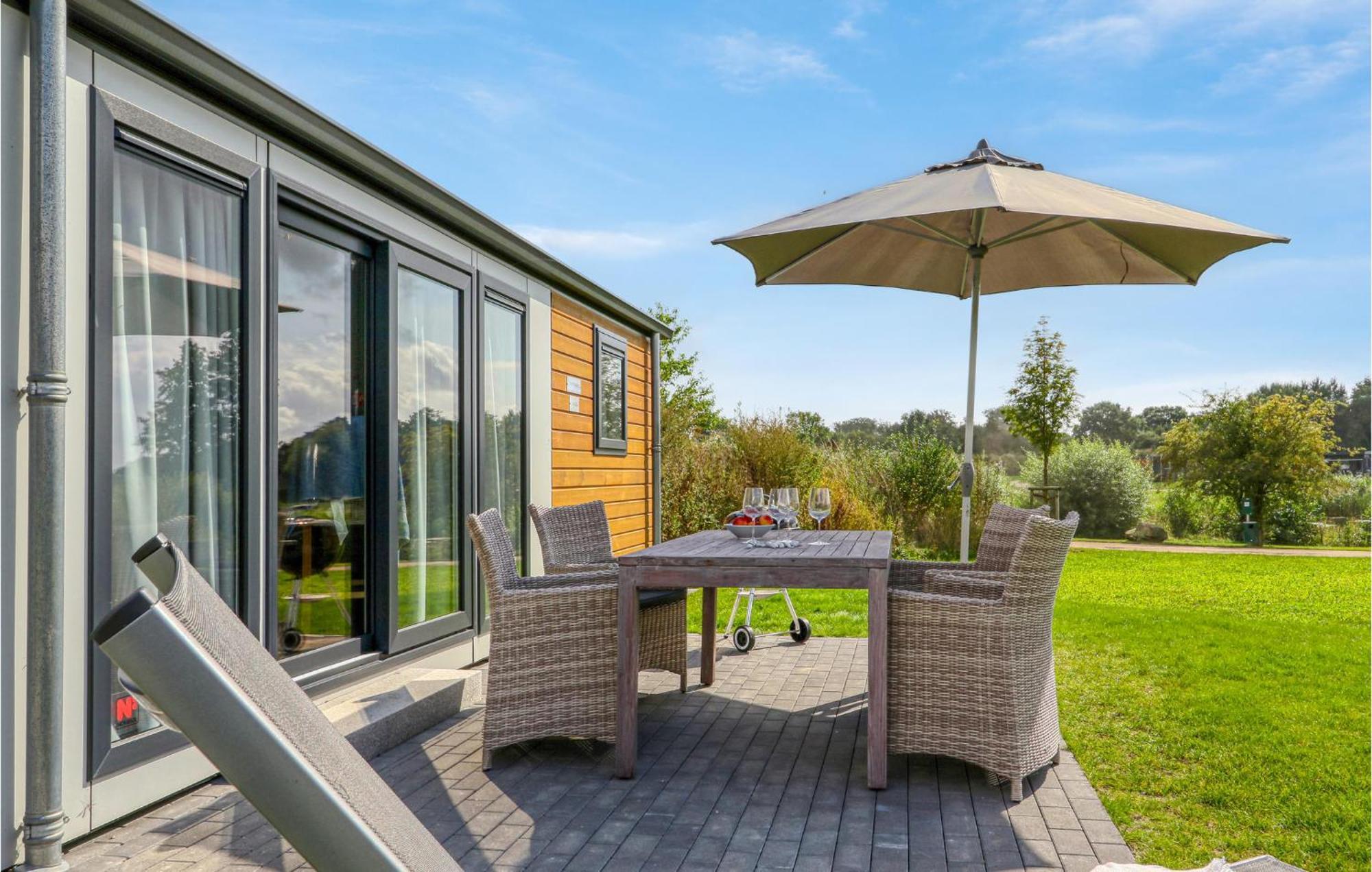 Lovely Home In Suesel With House A Panoramic View Susel Exterior foto